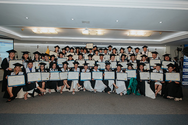 UNIB celebrates the success of its students at a university degree ceremony  