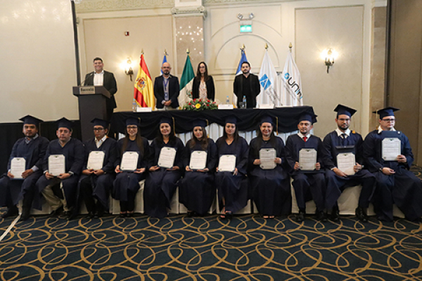 UNIB celebra el éxito de los profesionales que han finalizado con éxito sus estudios de posgrado 