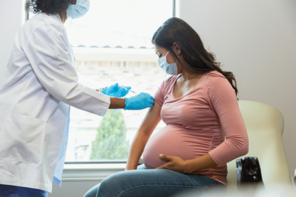 UNIB estuda sintomas persistentes da Covid-19 em mulheres grávidas no Equador